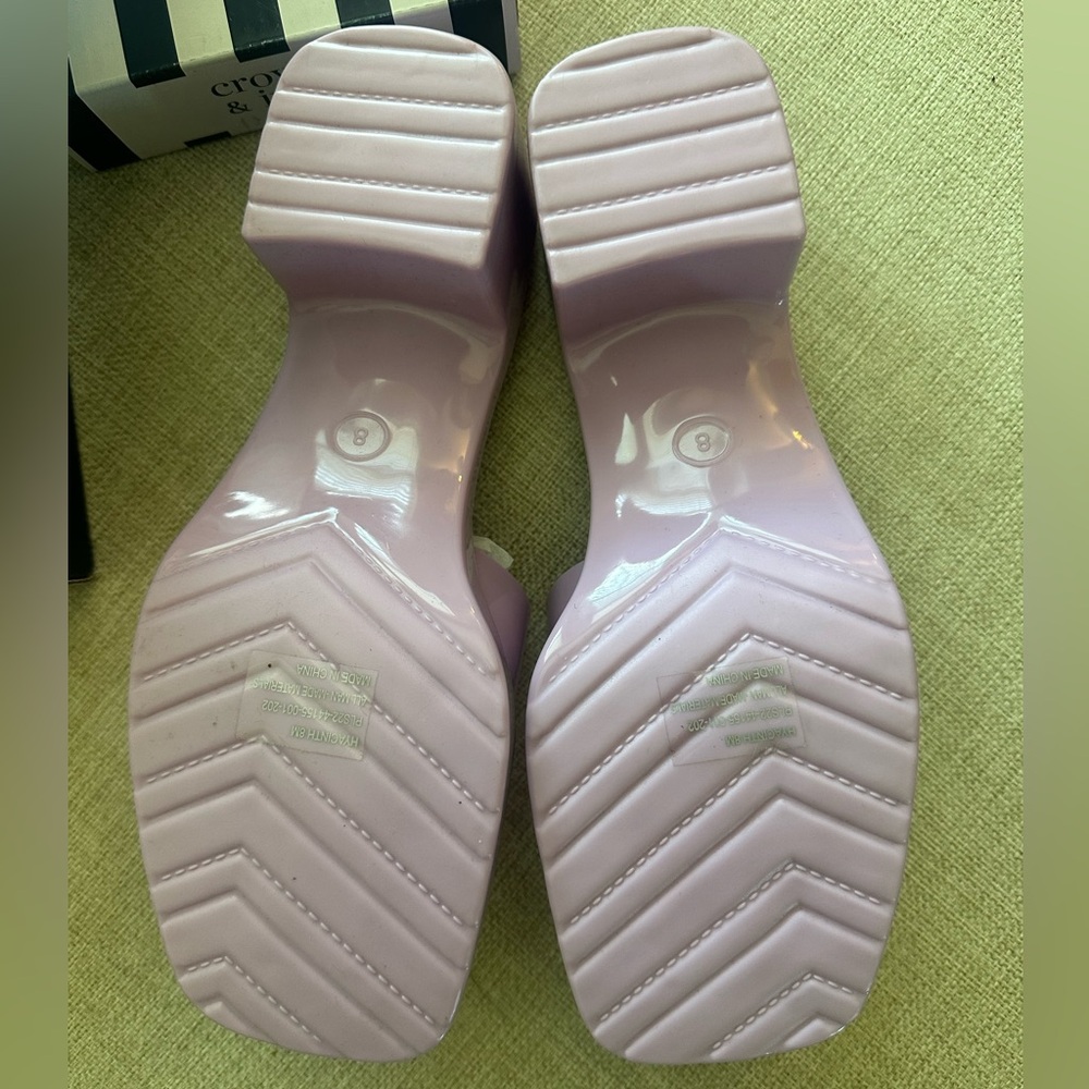 Crown & Ivy Lilac Slide Sandals - Picture 2 of 4